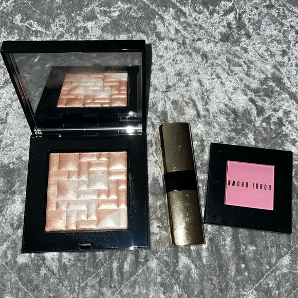 Bobbi Brown Other - Bobbi Brown Bundle - Highlighting Powder -28 oz., Blush, and Lux Lip Color.